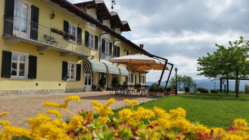 Agriturismo Cascina Rabalot Diano dʼAlba Kültér fotó