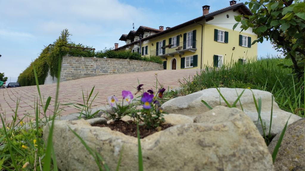 Agriturismo Cascina Rabalot Diano dʼAlba Kültér fotó