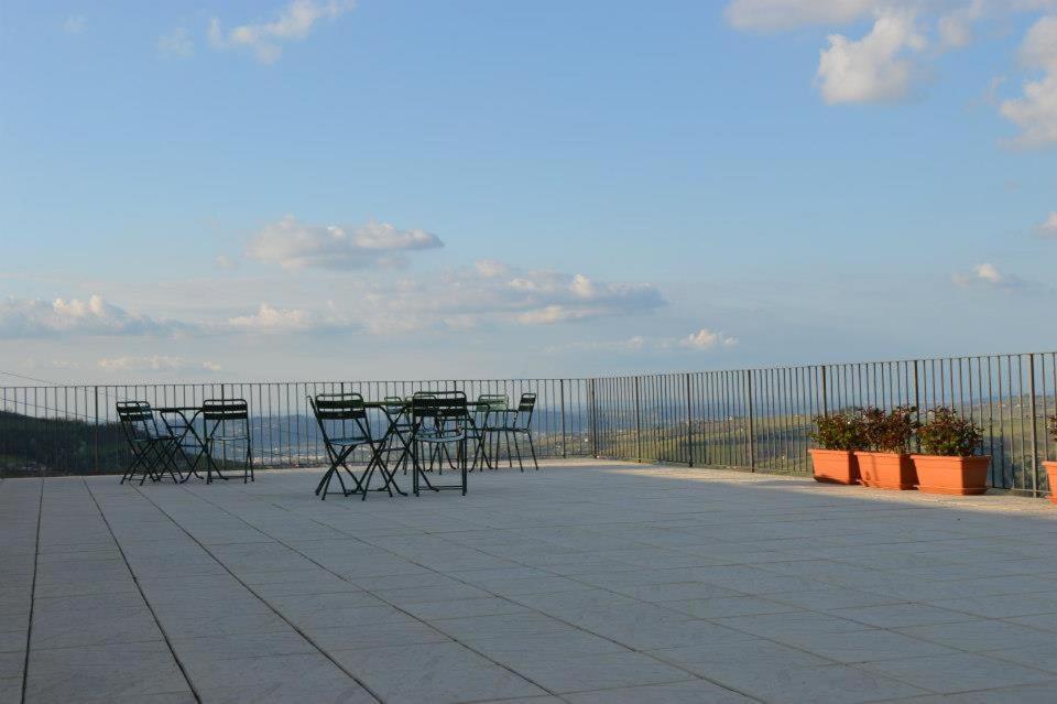 Agriturismo Cascina Rabalot Diano dʼAlba Kültér fotó